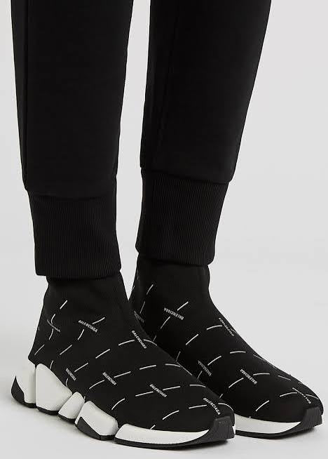 Balenciaga Speed 2.0 Logo